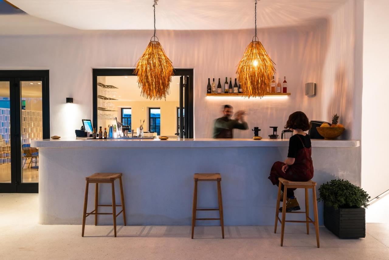 Koukoumi Vegan Boutique Hotel 아노 메라 외부 사진